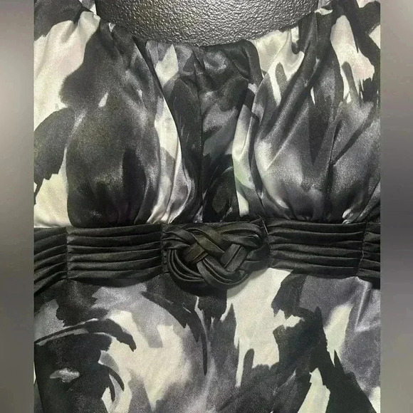 IZ Byer California Size Small Casual Tank Top Padded Cups Tie Back Date Night - Picture 2 of 4